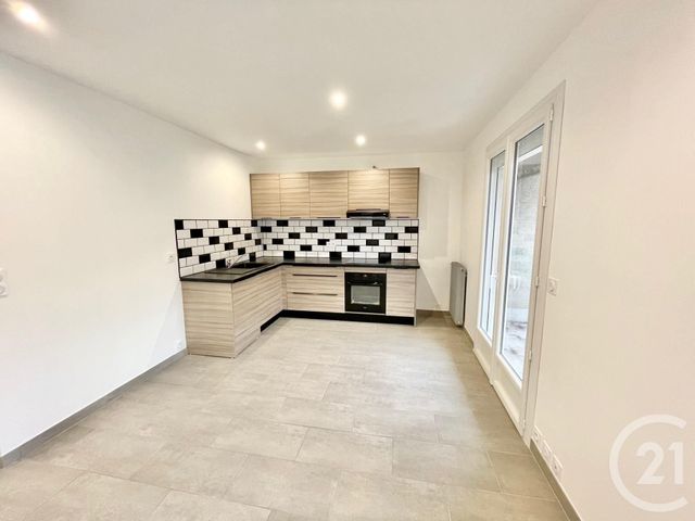 Appartement T4 à louer - 4 pièces - 86.48 m2 - OLEMPS - 12 - MIDI-PYRENEES - Century 21 Foch Immobilier