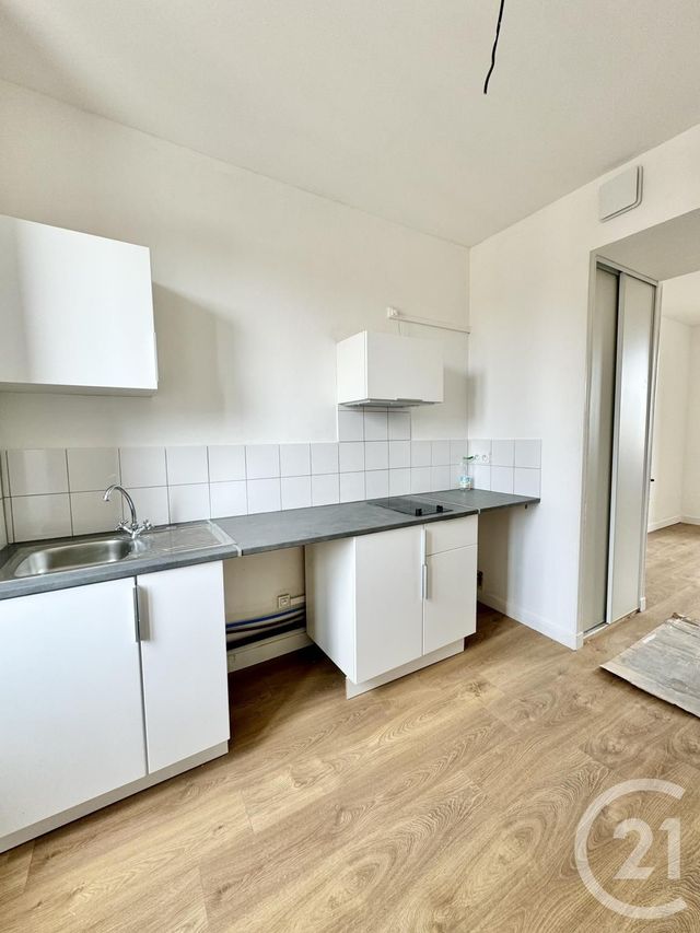 Appartement T1 à louer - 1 pièce - 23.58 m2 - RODEZ - 12 - MIDI-PYRENEES - Century 21 Foch Immobilier