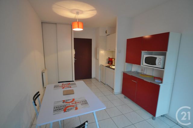 Appartement F1 à louer - 1 pièce - 27.35 m2 - RODEZ - 12 - MIDI-PYRENEES - Century 21 Foch Immobilier