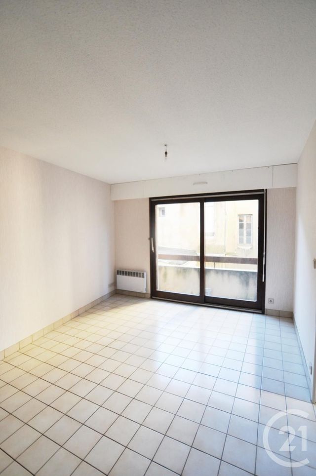 Appartement à louer - 2 pièces - 32.28 m2 - RODEZ - 12 - MIDI-PYRENEES - Century 21 Foch Immobilier