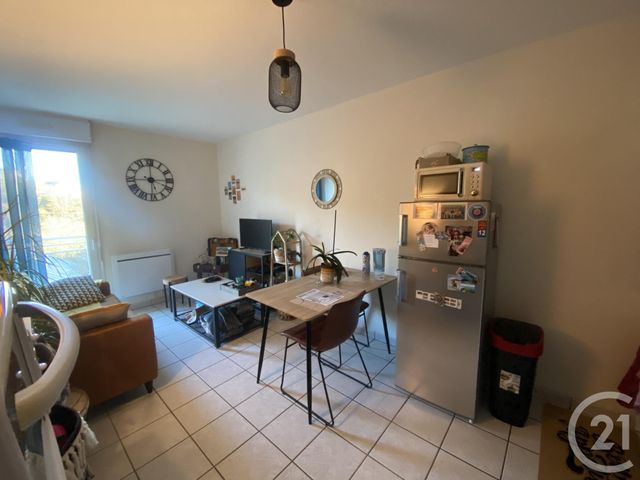 Appartement à louer - 2 pièces - 32.63 m2 - LE MONASTERE - 12 - MIDI-PYRENEES - Century 21 Foch Immobilier