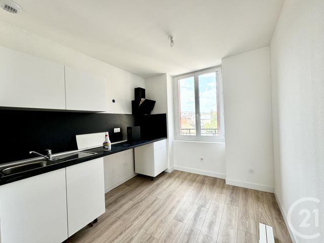 Appartement T3 à louer - 3 pièces - 49.61 m2 - RODEZ - 12 - MIDI-PYRENEES - Century 21 Foch Immobilier